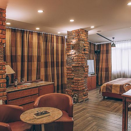 Hotel Super 8 Skopje Esterno foto